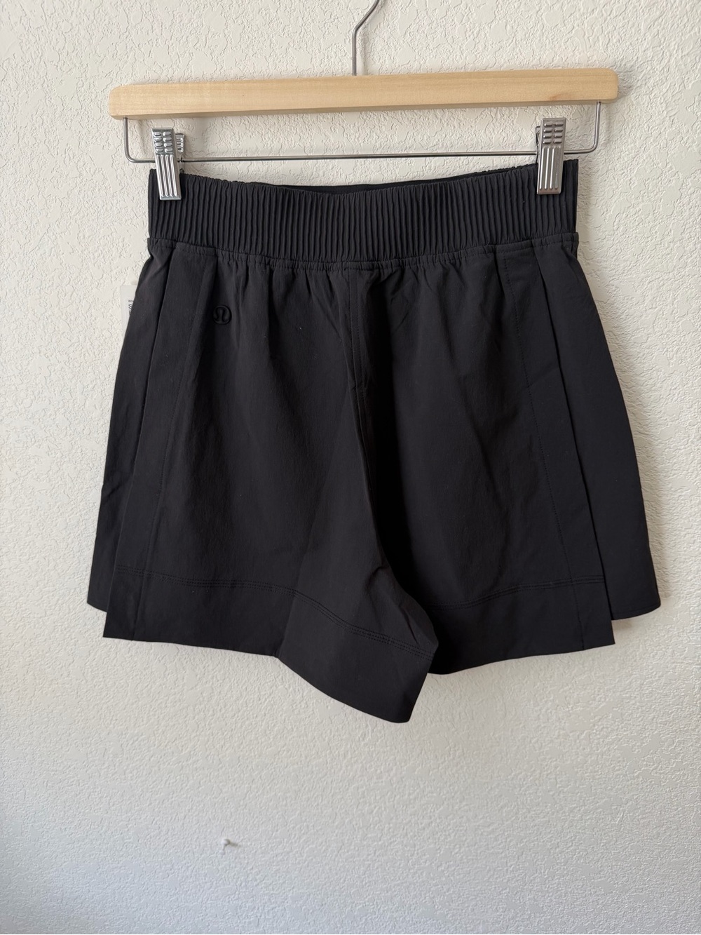 lululemon Stretch Wovan Relaxed Black Shorts 4” Original Shopping bag Included - Picture 7 of 12
